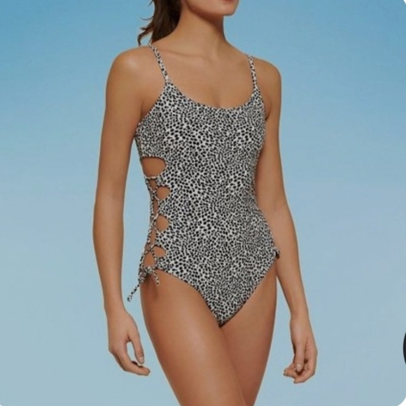 DECREE SIZE L. Women's Black and White One-Piece Swimsuit. - Picture 1 of 11
